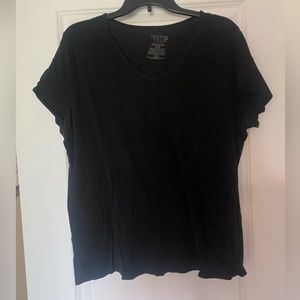 Basic V-Neck Tee